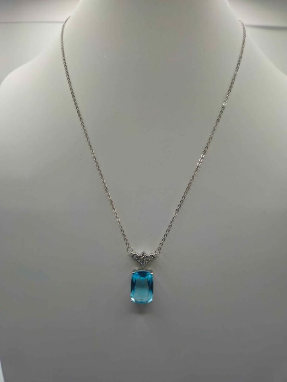 Genuine Blue Topaz Moissanite Pendant 18.5 Inch Necklace - Picture 2 of 3